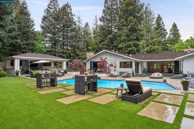 2348 Holly Oak Dr, Danville, CA 94506