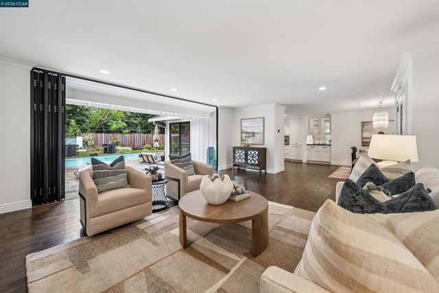 2348 Holly Oak Dr, Danville, CA 94506