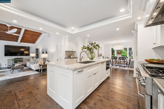 2348 Holly Oak Dr, Danville, CA 94506