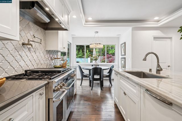 2348 Holly Oak Dr, Danville, CA 94506