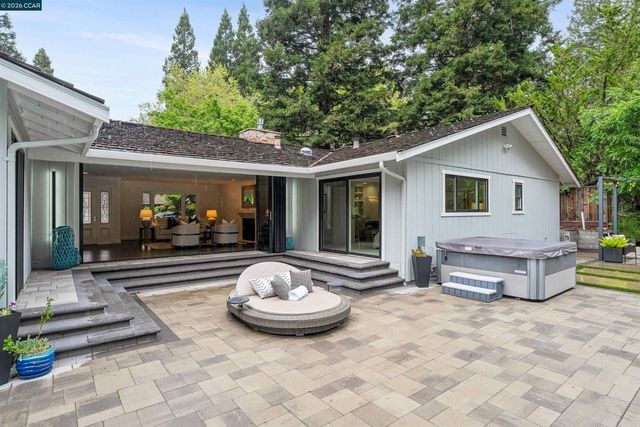 2348 Holly Oak Dr, Danville, CA 94506