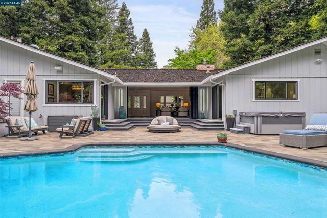 2348 Holly Oak Dr, Danville, CA 94506
