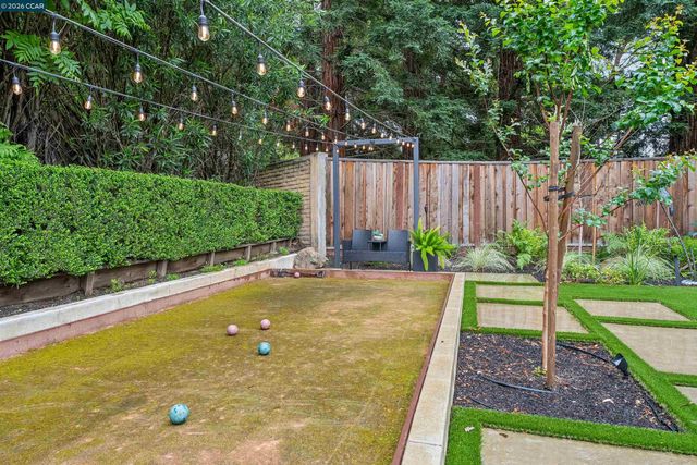 2348 Holly Oak Dr, Danville, CA 94506