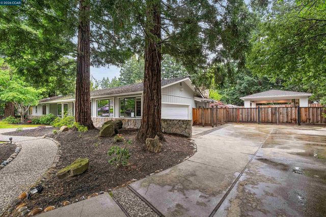 2348 Holly Oak Dr, Danville, CA 94506