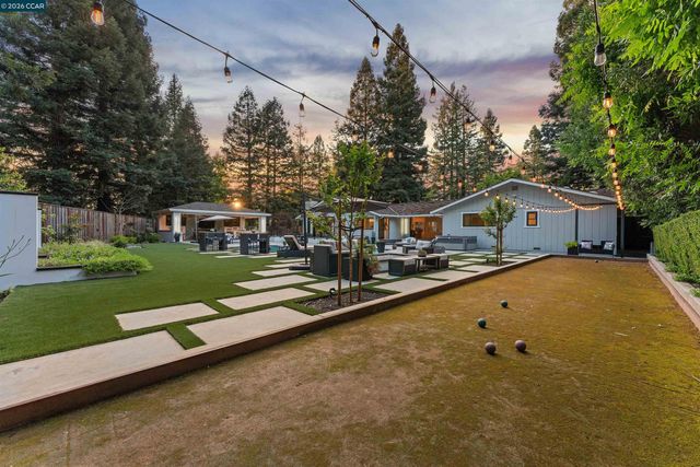 2348 Holly Oak Dr, Danville, CA 94506