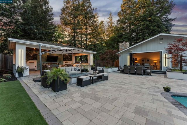 2348 Holly Oak Dr, Danville, CA 94506