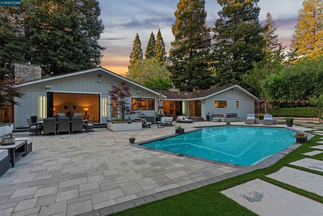 2348 Holly Oak Dr, Danville, CA 94506
