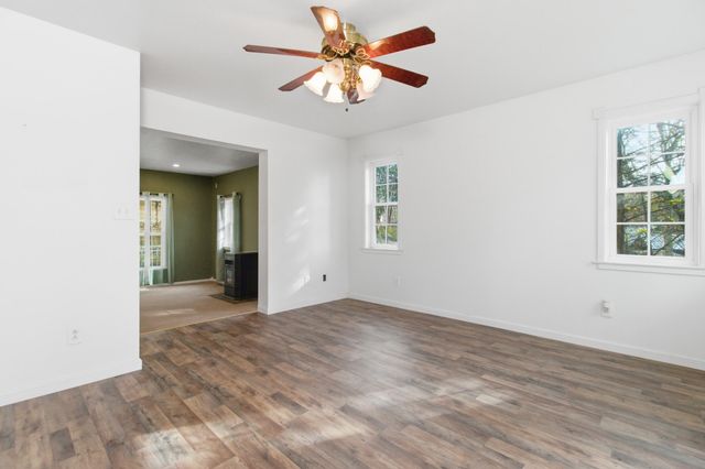 755 Everest Road, Galena, MO 65656