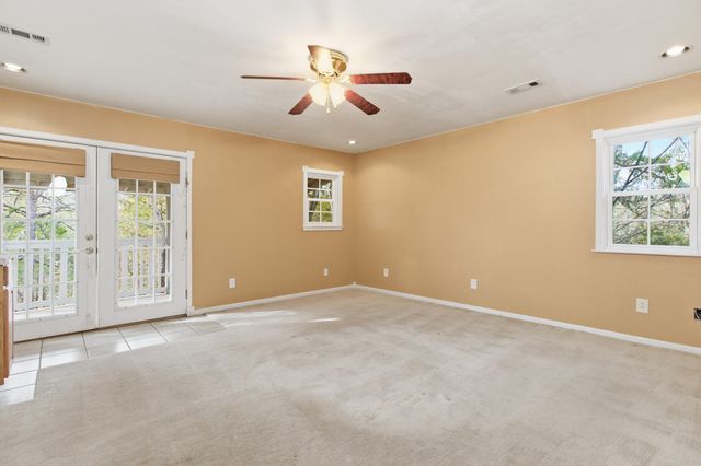 755 Everest Road, Galena, MO 65656