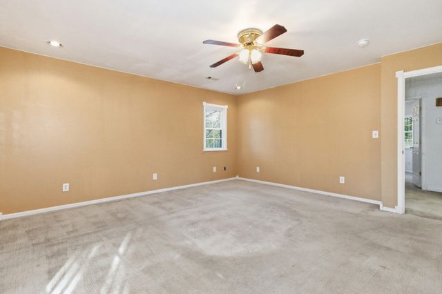 755 Everest Road, Galena, MO 65656