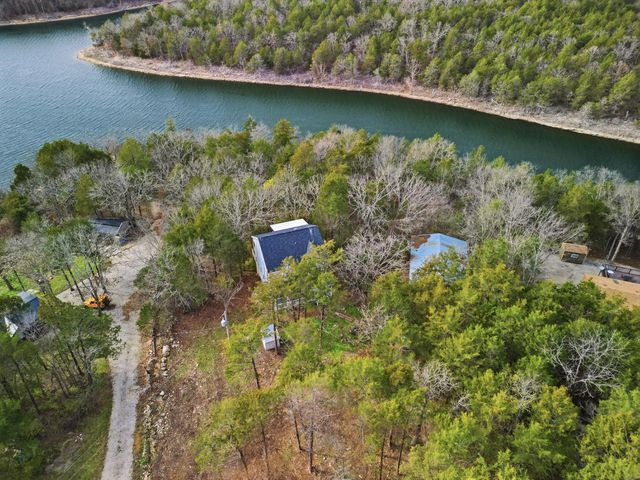 755 Everest Road, Galena, MO 65656