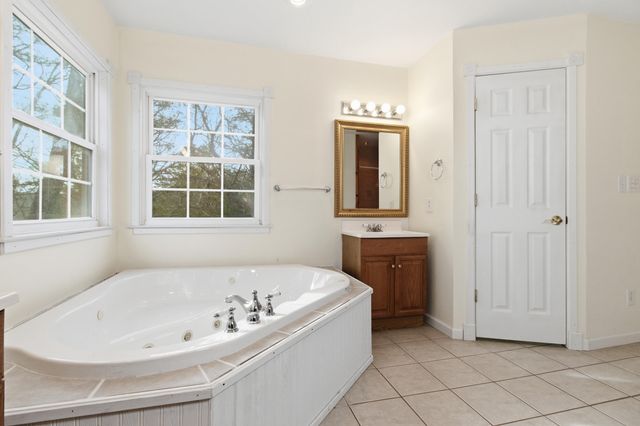 755 Everest Road, Galena, MO 65656