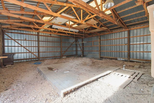 755 Everest Road, Galena, MO 65656