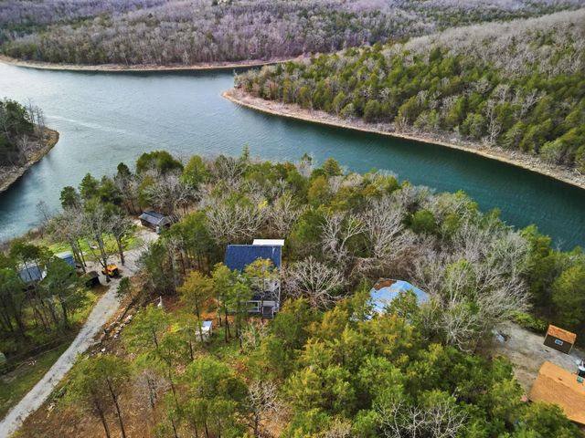 755 Everest Road, Galena, MO 65656