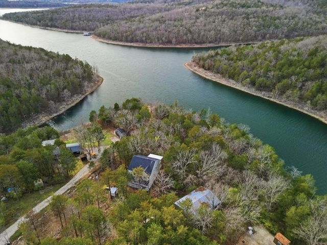 755 Everest Road, Galena, MO 65656