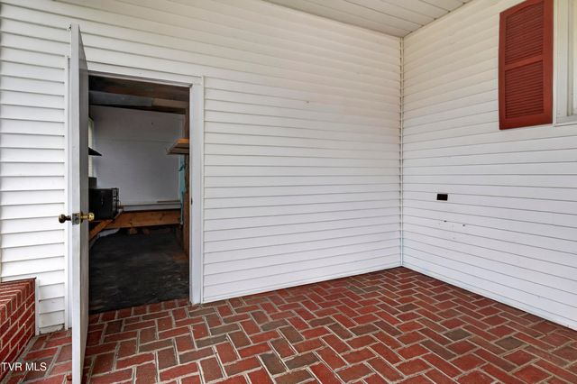 31198 Nova Drive, Damascus, VA 24236