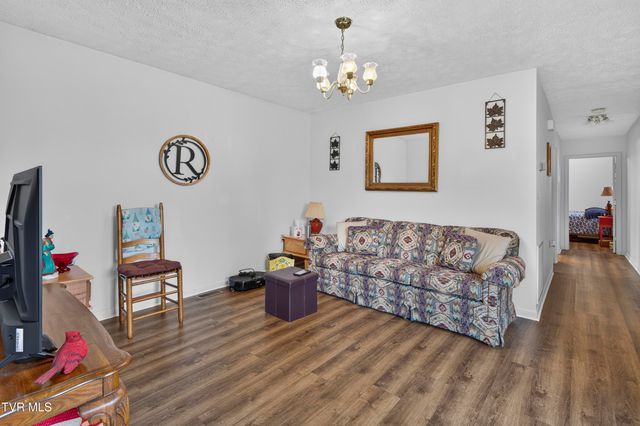 31198 Nova Drive, Damascus, VA 24236