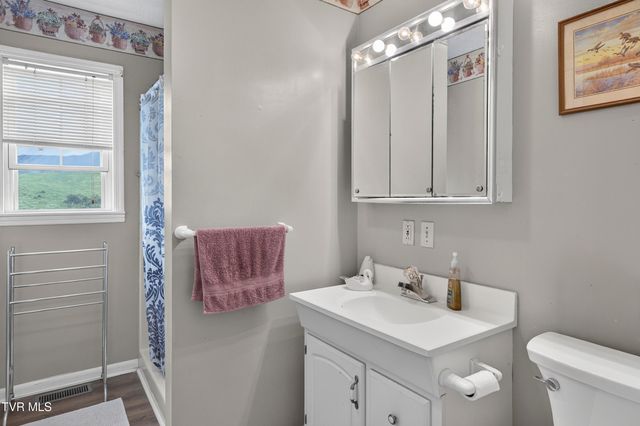 31198 Nova Drive, Damascus, VA 24236