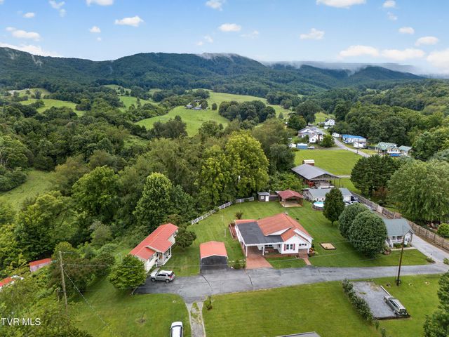 31198 Nova Drive, Damascus, VA 24236