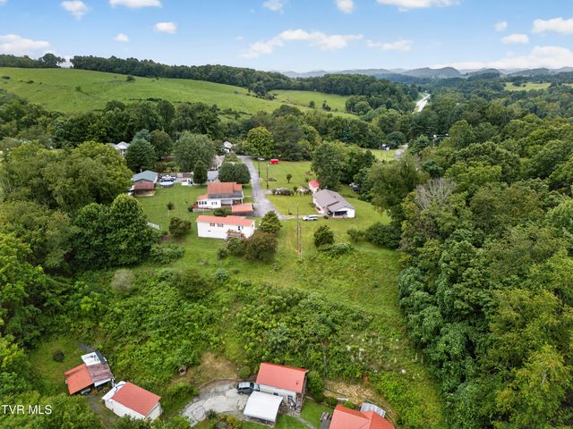 31198 Nova Drive, Damascus, VA 24236