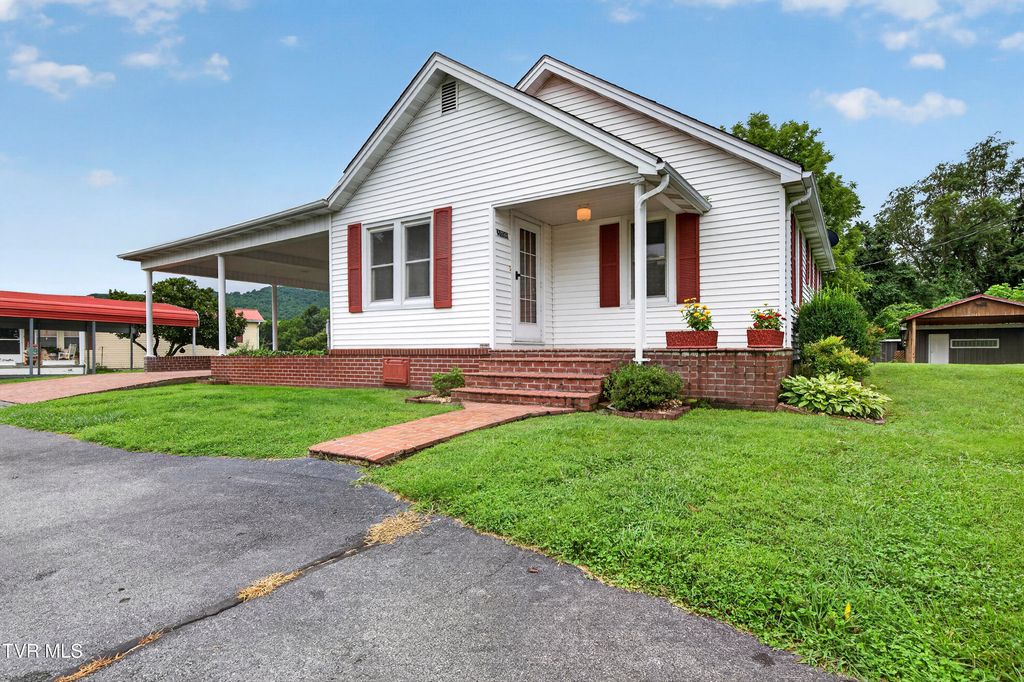 31198 Nova Drive, Damascus, VA 24236