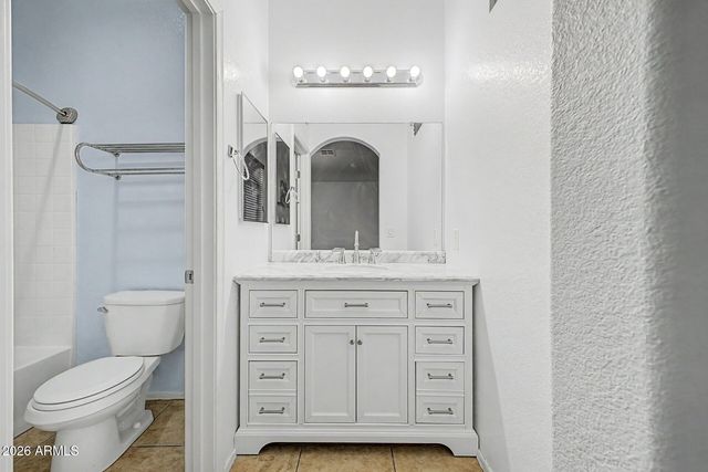 2725 E MINE CREEK Road 1072, Phoenix, AZ 85024