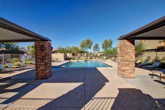 2725 E MINE CREEK Road 1072, Phoenix, AZ 85024