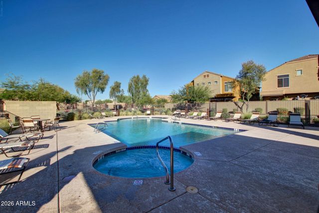 2725 E MINE CREEK Road 1072, Phoenix, AZ 85024