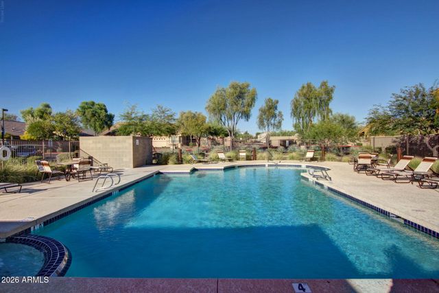 2725 E MINE CREEK Road 1072, Phoenix, AZ 85024