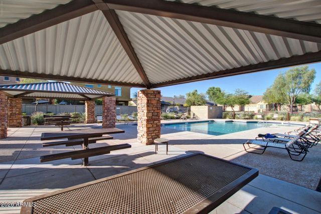 2725 E MINE CREEK Road 1072, Phoenix, AZ 85024