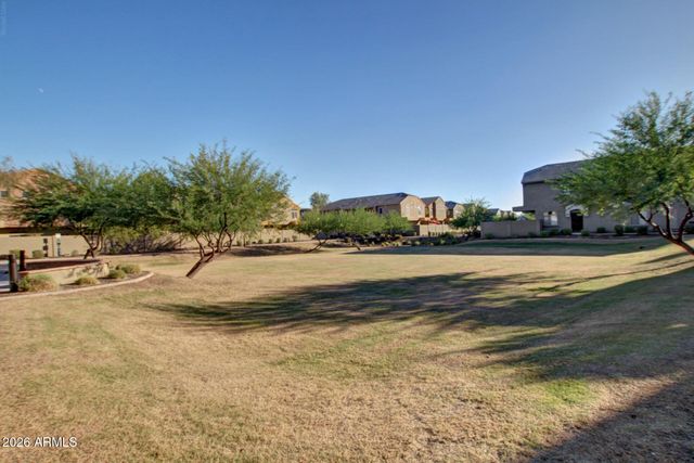 2725 E MINE CREEK Road 1072, Phoenix, AZ 85024