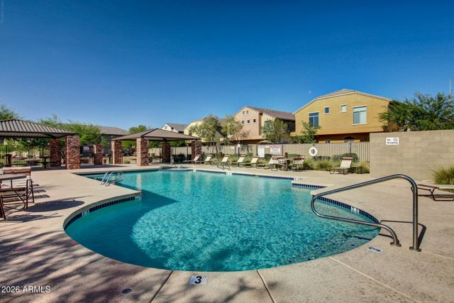 2725 E MINE CREEK Road 1072, Phoenix, AZ 85024