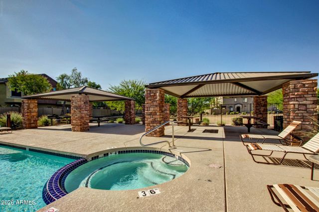 2725 E MINE CREEK Road 1072, Phoenix, AZ 85024
