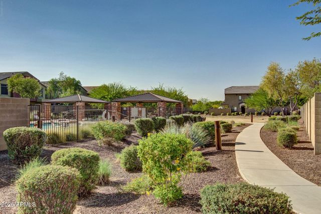 2725 E MINE CREEK Road 1072, Phoenix, AZ 85024