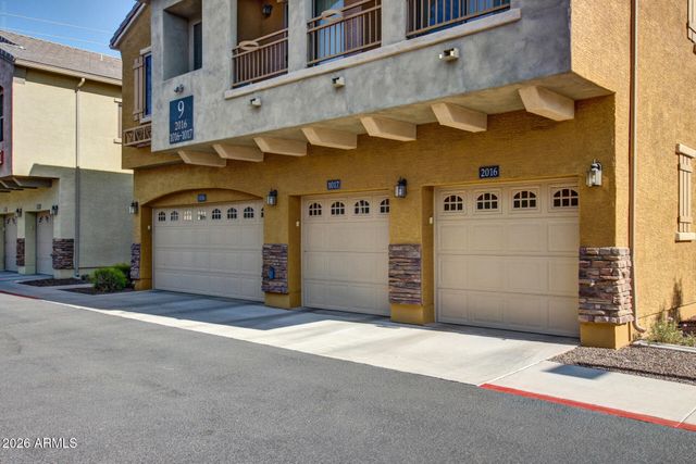 2725 E MINE CREEK Road 1072, Phoenix, AZ 85024