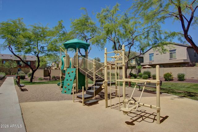 2725 E MINE CREEK Road 1072, Phoenix, AZ 85024