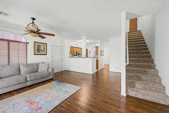2725 E MINE CREEK Road 1072, Phoenix, AZ 85024