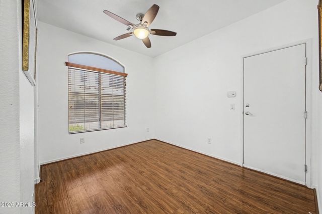 2725 E MINE CREEK Road 1072, Phoenix, AZ 85024