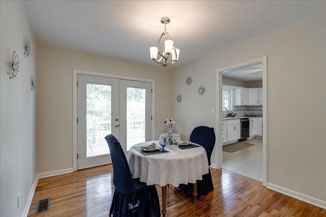 1303 E Sherry Drive, Rossville, GA 30741