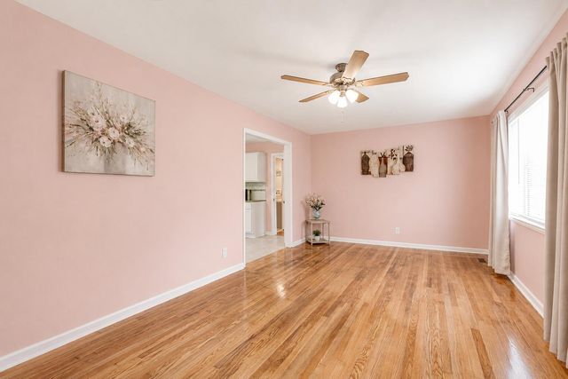 1303 E Sherry Drive, Rossville, GA 30741