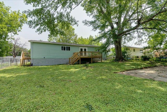 1303 E Sherry Drive, Rossville, GA 30741