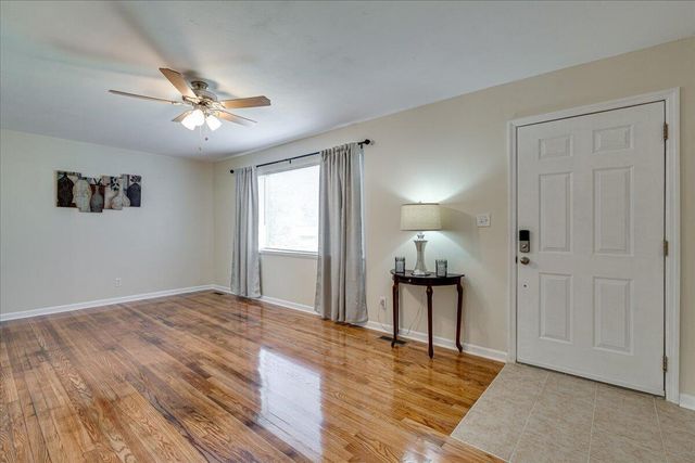 1303 E Sherry Drive, Rossville, GA 30741