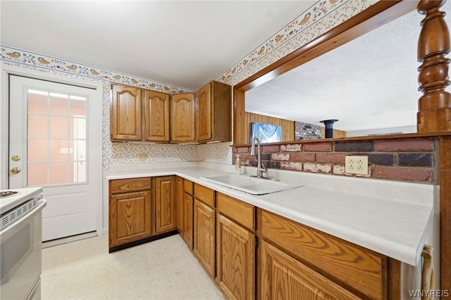 2967 Schoolview Road, Eden, NY 14057