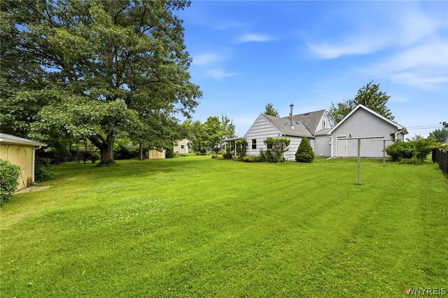2967 Schoolview Road, Eden, NY 14057