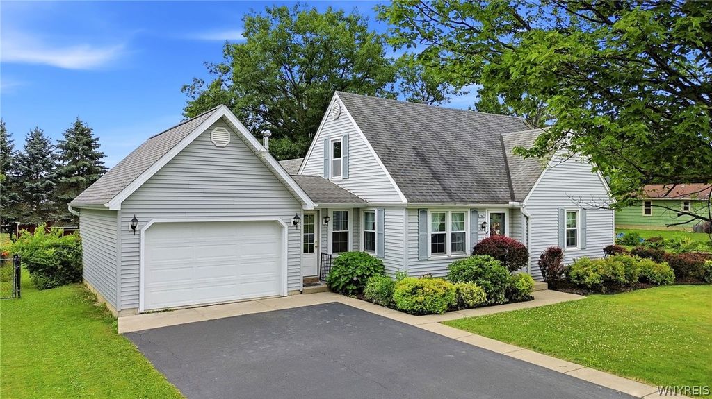 2967 Schoolview Road, Eden, NY 14057