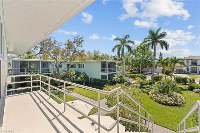 277 8th AVE S 277, Naples, FL 34102