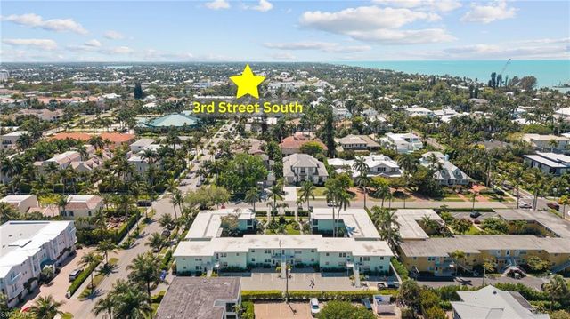 277 8th AVE S 277, Naples, FL 34102
