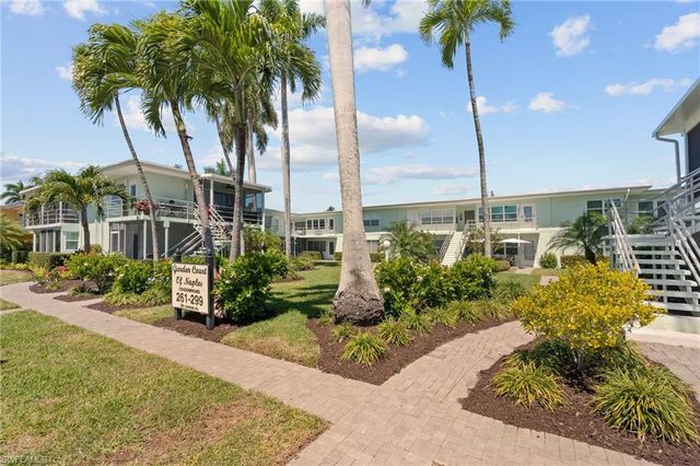 277 8th AVE S 277, Naples, FL 34102