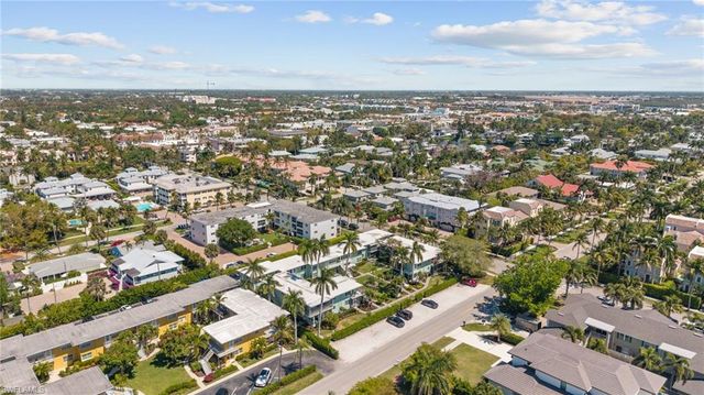 277 8th AVE S 277, Naples, FL 34102