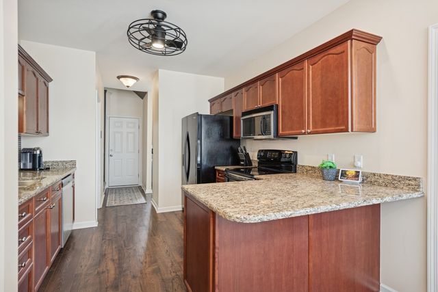 533 Bradford Dr, Gallatin, TN 37066